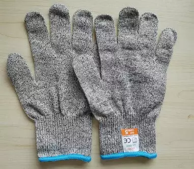 Victorinox Siza Brand - Custom Level 5 HPPE Food / Safety Anti Cut Gloves - Cut Resistant - Size: XL 3 Victorinox Siza Brand - Custom Level 5 HPPE Food / Safety Anti Cut Gloves - Cut Resistant - Size: XL - Image 3