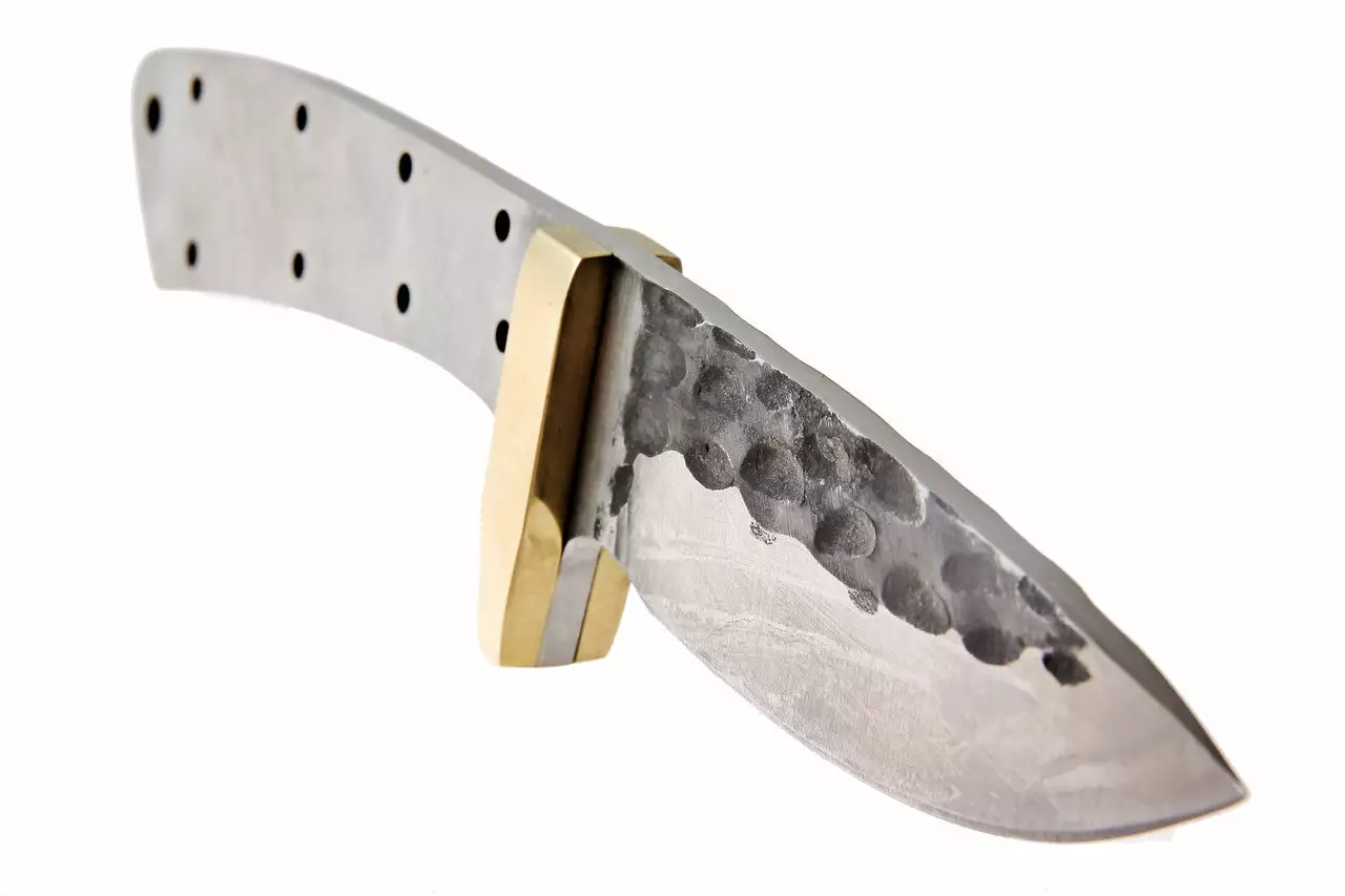 Desert Drop Point Skinner - Hammered 4 Desert Drop Point Skinner - Hammered - Image 4